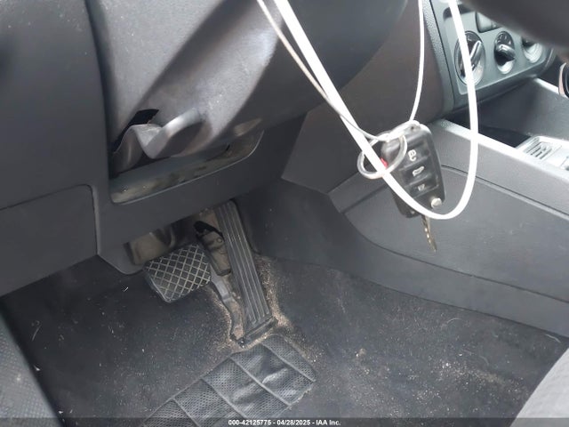 3VW2K7AJ5FM236391 Volkswagen Jetta 2.0l S