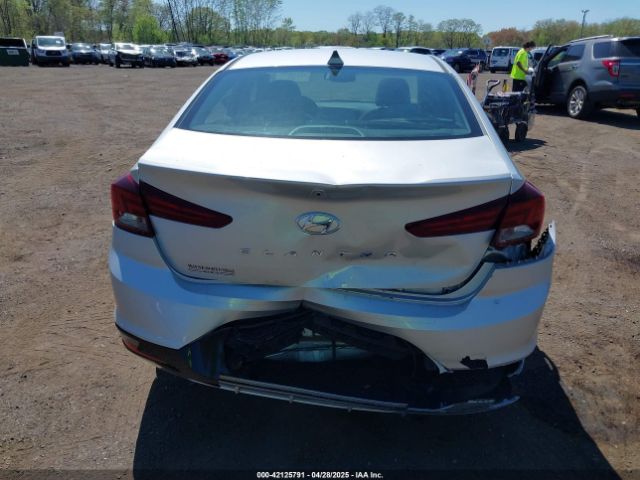 KMHD84LFXKU800880 Hyundai Elantra Value Edition