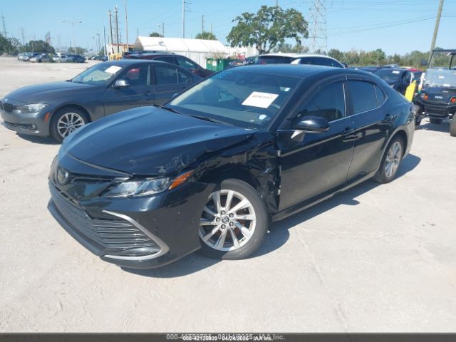 4T1C11AK6MU563015 Toyota CAMRY LE