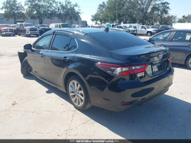 4T1C11AK6MU563015 Toyota CAMRY LE