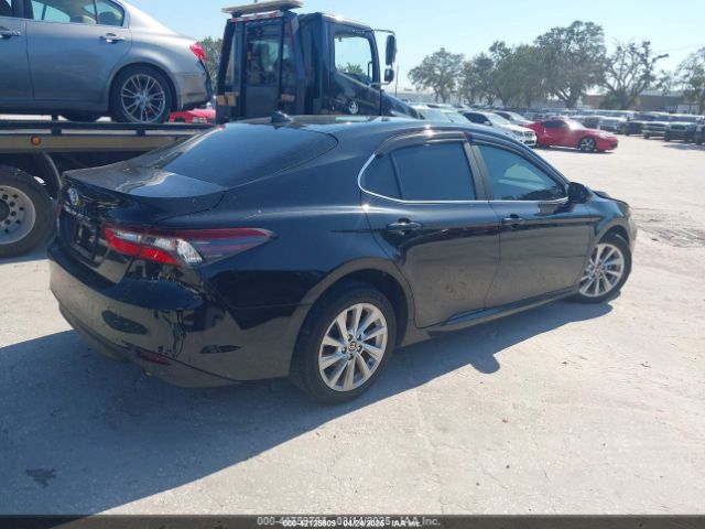 4T1C11AK6MU563015 Toyota CAMRY LE