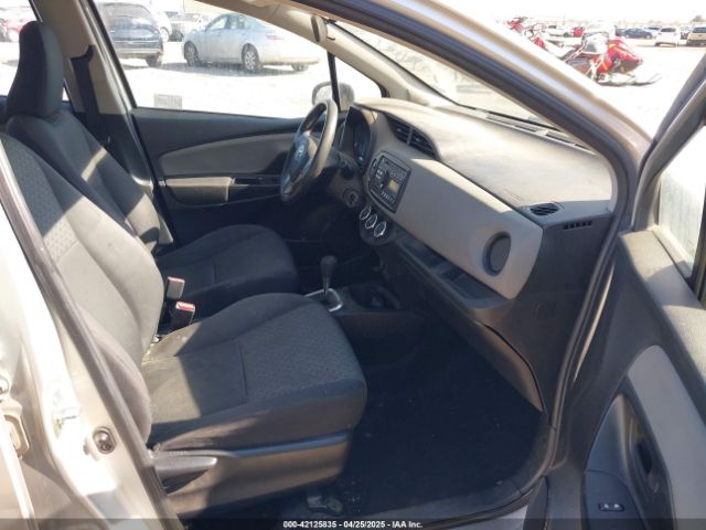 VNKKTUD3XHA085664 Toyota YARIS L