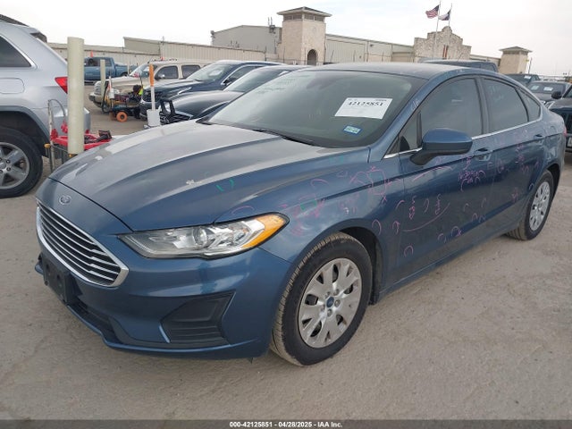 3FA6P0G79KR148004 Ford 2019