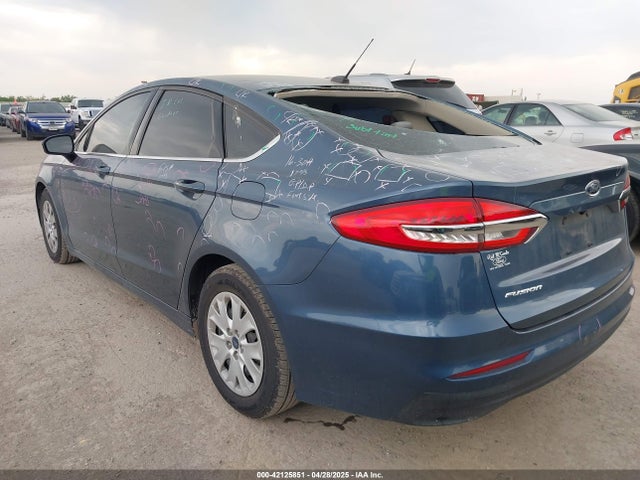 3FA6P0G79KR148004 Ford 2019