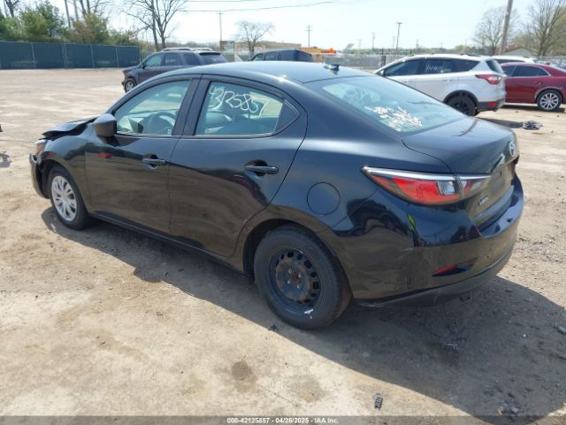 2019 TOYOTA YARIS 3MYDLBYV3KY503066 Photo 2
