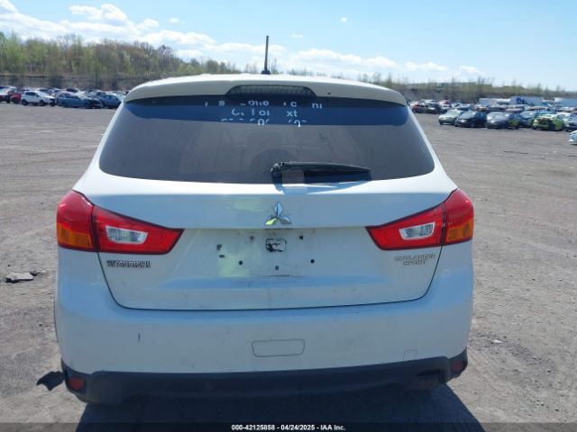 JA4AR3AUXGZ032676 Mitsubishi Outlander Sport 2.0 Es