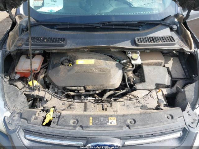 1FMCU9GX2FUC57005 Ford ESCAPE SE