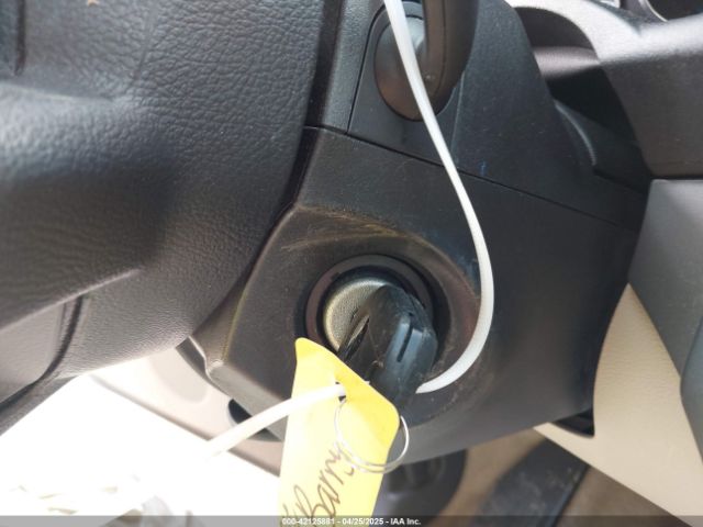 1FMCU9GX2FUC57005 Ford ESCAPE SE