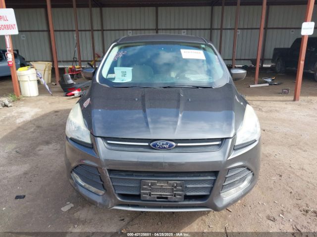 1FMCU9GX2FUC57005 Ford ESCAPE SE