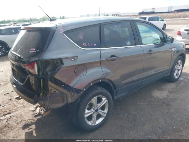 1FMCU9GX2FUC57005 Ford ESCAPE SE
