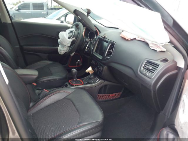 3C4NJDDB6MT561074 Jeep Compass Trailhawk 4x4