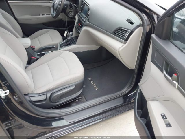 2018 HYUNDAI ELANTRA 5NPD84LF0JH280797 Photo 4