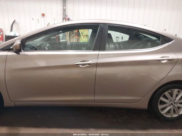 5NPDH4AE6FH613263 Hyundai ELANTRA SE