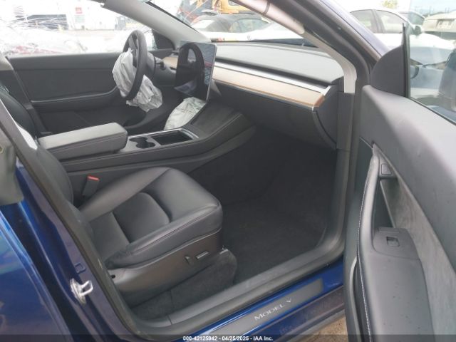 2022 TESLA MODEL Y 7SAYGDEF8NF323145 Photo 4