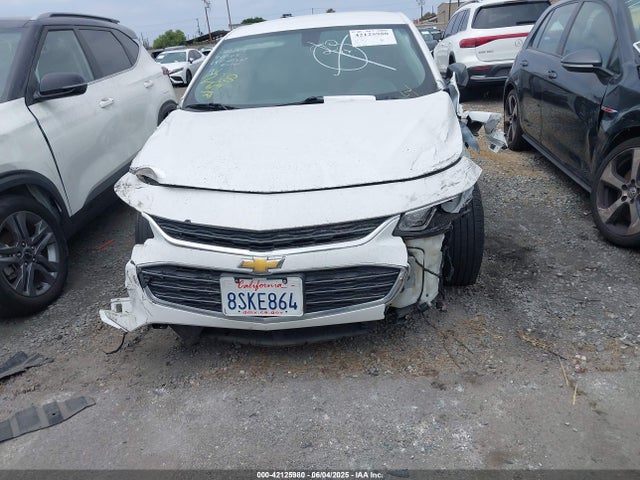 1G1ZE5ST4HF157805 Chevrolet MALIBU 1LT