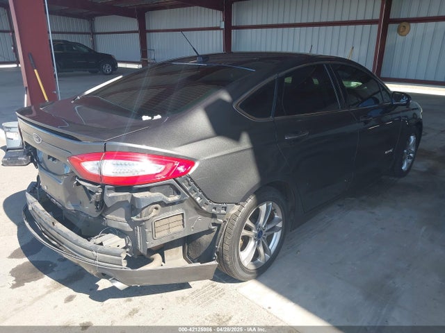 3FA6P0RU8GR203942 Ford 2016