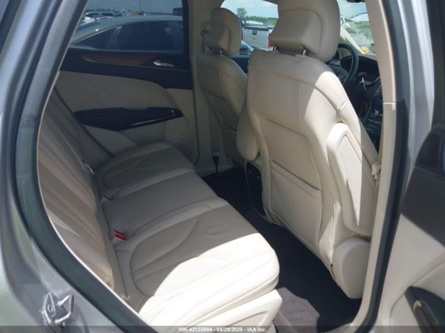 5LMCJ1A93FUJ25890 Lincoln MKC