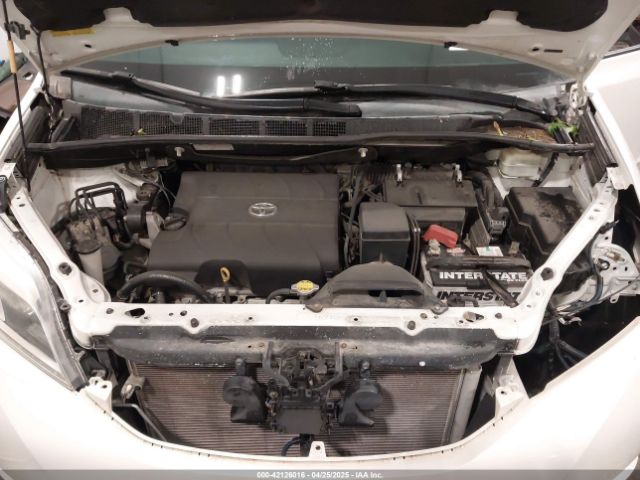 5TDYK3DC3FS532593 Toyota Sienna Limited Premium 7 Passenger