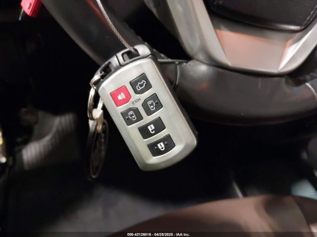 5TDYK3DC3FS532593 Toyota Sienna Limited Premium 7 Passenger