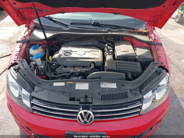 WVWFW8AH0EV002403 Volkswagen Eos Executive