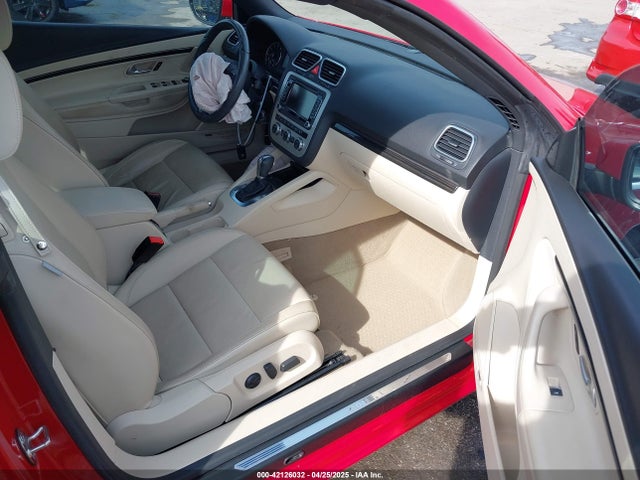 WVWFW8AH0EV002403 Volkswagen Eos Executive