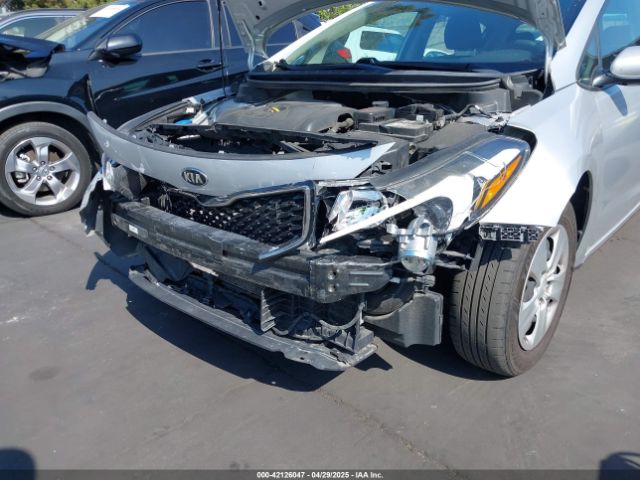 KNAFK5A85H5667342 KIA FORTE LX