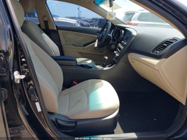 5XXGM4A78EG296882 KIA Optima Lx