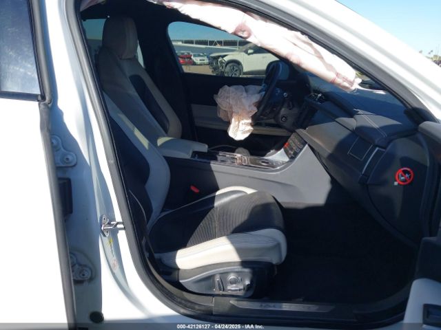 SAJBG4BV7GCY06898 Jaguar Xf S