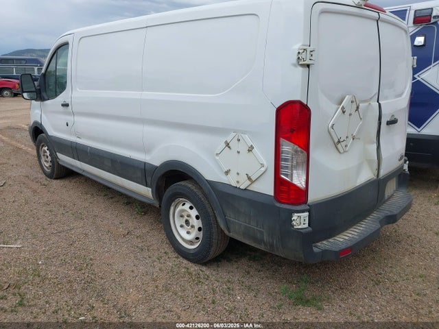 1FTNE1YM7FKB14241 Ford 2015