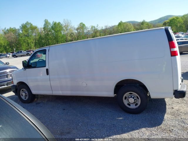 1GCZGHFF2H1117517 Chevrolet Express 3500 Work Van