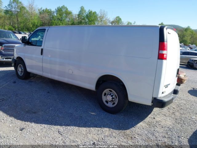1GCZGHFF2H1117517 Chevrolet Express 3500 Work Van