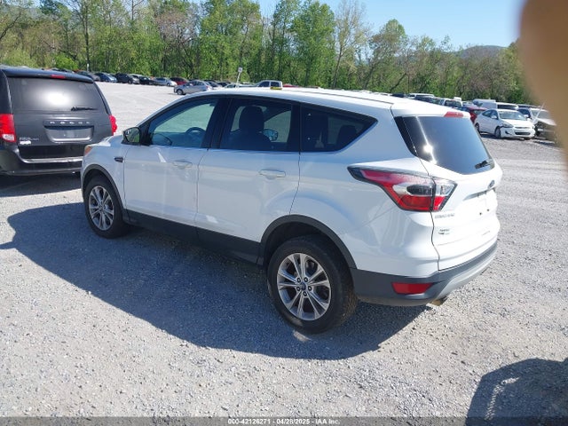 1FMCU9GD3HUA40233 Ford ESCAPE SE