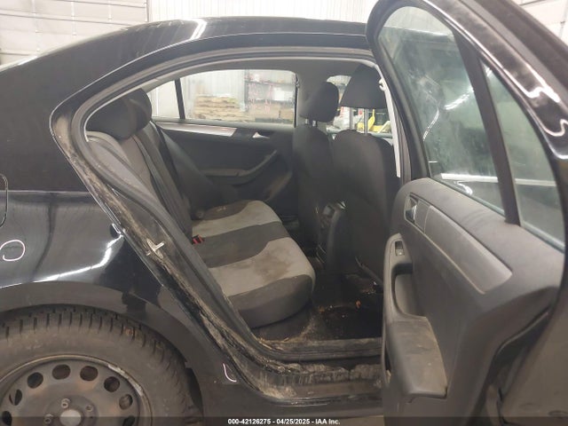 3VW2B7AJ9HM328932 Volkswagen Jetta 1.4t S