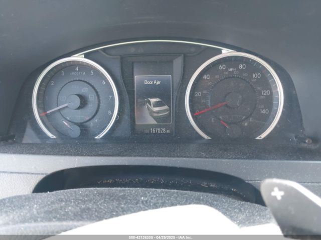 4T1BF1FKXHU733193 Toyota CAMRY SE