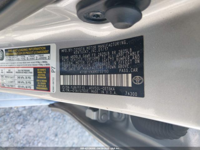4T1BF1FKXHU733193 Toyota CAMRY SE