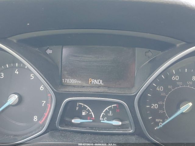 1FADP3K28GL263879 Ford FOCUS SE
