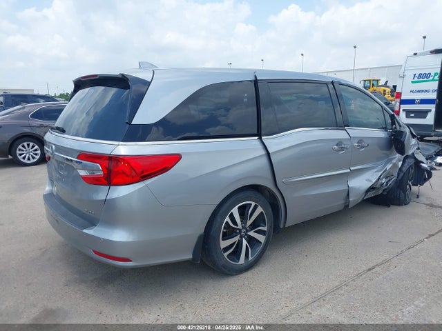 Honda Odyssey Elite 2018 5FNRL6H98JB062513 Image 4