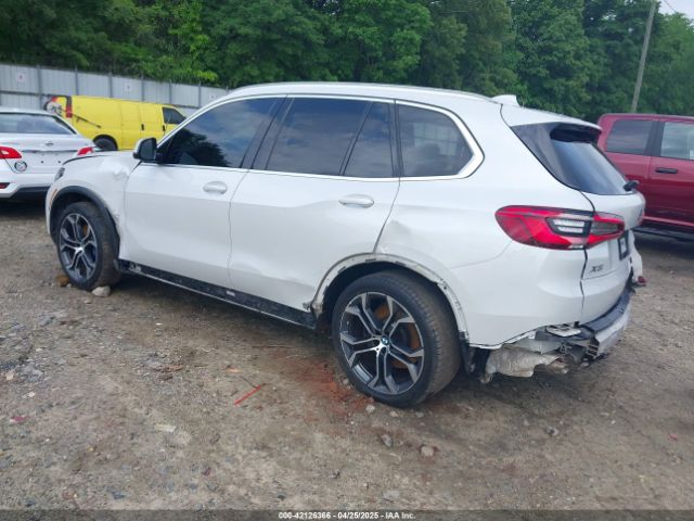 2020 BMW X5 5UXCR6C03L9B18871 Photo 2