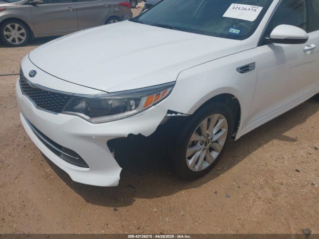 5XXGT4L31JG234618 KIA Optima S