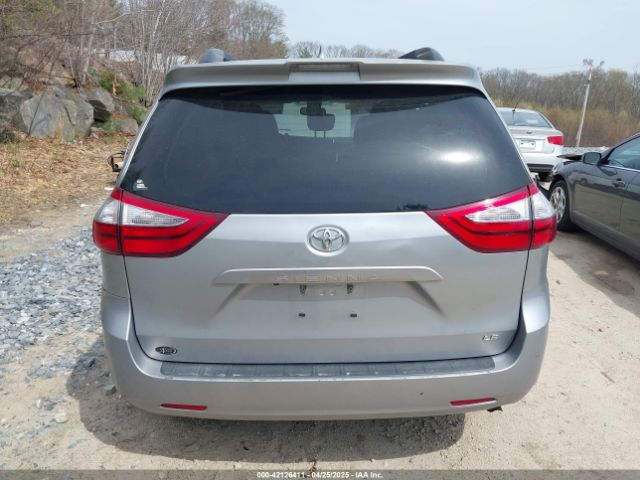 5TDKZ3DCXJS937540 Toyota Sienna Le 8 Passenger