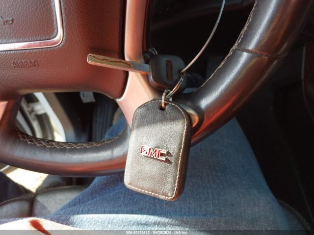 3GTU2NEC3GG256361 GMC Sierra 1500 Slt