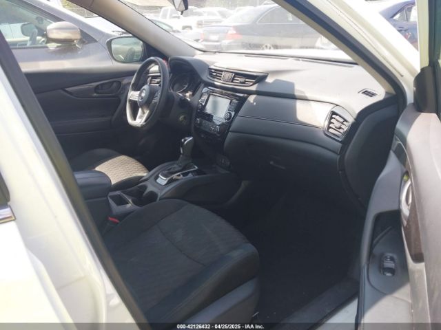 2019 NISSAN ROGUE 5N1AT2MT1KC814523 Photo 4
