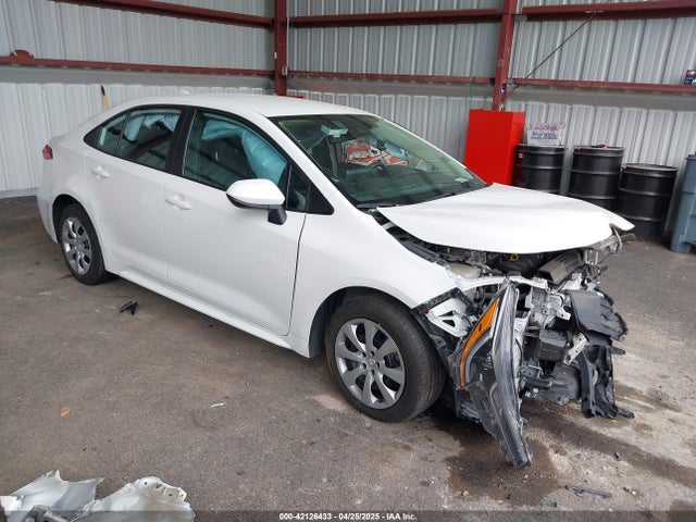 Toyota COROLLA LE 2022 5YFEPMAE9NP351408 Image 1