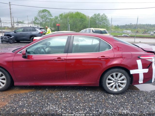 4T1B11HK8JU544852 Toyota CAMRY LE