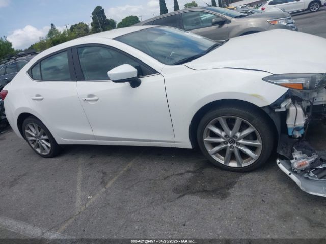 3MZBN1V7XHM124157 Mazda Mazda3 Touring