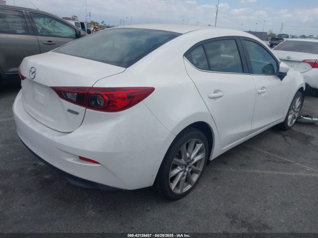 3MZBN1V7XHM124157 Mazda Mazda3 Touring