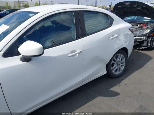3MYDLBYV2HY164969 Toyota YARIS IA