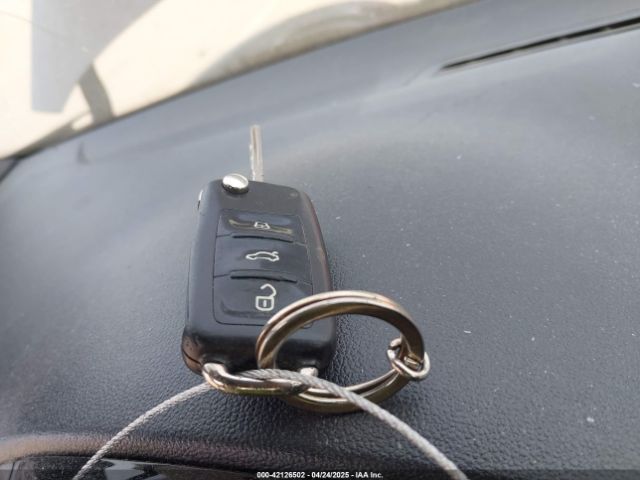3VWF17AT3FM651022 Volkswagen Beetle 1.8t Fleet Edition