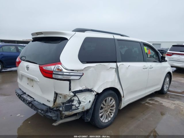 5TDYZ3DC2HS846346 Toyota Sienna Xle 8 Passenger