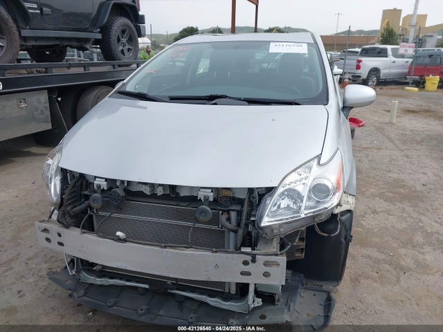 Toyota Prius Two 2015 JTDKN3DU3F0413662 Image 13